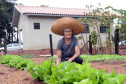 Produtores agrícolas paranaenses que desejam construir suas casas têm um novo incentivo do poder público. O Governo do Paraná e o Banco do Brasil firmaram uma parceria que oferece financiamentos de R$ 50 mil para a execução das obras dentro do Programa Nacional de Fortalecimento da Agricultura Familiar (Pronaf). O primeiro contrato que marcou o início dos trabalhos foi assinado durante o 32.º Show Rural, que vai até esta sexta-feira (7), em Cascavel.