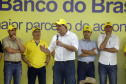 O governador Carlos Massa Ratinho Junior entregou nesta quinta-feira (06), durante o Show Rural, em Cascavel, as chaves de mais um trator do programa Trator Solidário. Os beneficiados foram o criador de vacas de leite Roque Selzler e sua mulher, Leonete, moradores de Pato Bragado. - Cascavel, 06/02/2020 -  Foto: Gilson Abreu/AEN