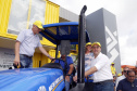 O governador Carlos Massa Ratinho Junior entregou nesta quinta-feira (06), durante o Show Rural, em Cascavel, as chaves de mais um trator do programa Trator Solidário. Os beneficiados foram o criador de vacas de leite Roque Selzler e sua mulher, Leonete, moradores de Pato Bragado. - Cascavel, 06/02/2020 -  Foto: Gilson Abreu/AEN