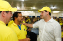 O governador Carlos Massa Ratinho Junior entregou nesta quinta-feira (06), durante o Show Rural, em Cascavel, as chaves de mais um trator do programa Trator Solidário. Os beneficiados foram o criador de vacas de leite Roque Selzler e sua mulher, Leonete, moradores de Pato Bragado. - Cascavel, 06/02/2020 - Foto: Rodrigo Félix Leal/AEN