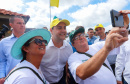 O governador Carlos Massa Ratinho Junior entregou nesta quinta-feira (06), durante o Show Rural, em Cascavel, as chaves de mais um trator do programa Trator Solidário. Os beneficiados foram o criador de vacas de leite Roque Selzler e sua mulher, Leonete, moradores de Pato Bragado. - Cascavel, 06/02/2020 - Foto: Rodrigo Félix Leal/AEN