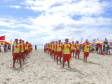 Os 35 formandos do Curso de Guarda-Vidas turma 2019/2020 festejaram nesta quinta-feira (06/02), em Matinhos (PR), a conclusão de um dos cursos mais desejados do Corpo de Bombeiros. Na cerimônia eles receberam o apito e a camisa do uniforme de guarda-vidas, itens que comprovam a aptidão dos bombeiros militares para atuar em resgates em meio líquido. - Curitiba, 06/02/2020  - Foto: Divulgação SESP