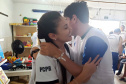 Cerca de 100 estudantes da Escola de Educação Especial Bem Me Quer, de Matinhos, tiveram a oportunidade de conhecer e interagir com os policiais.
Foto: PCPR
