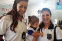 Cerca de 100 estudantes da Escola de Educação Especial Bem Me Quer, de Matinhos, tiveram a oportunidade de conhecer e interagir com os policiais.
Foto: PCPR