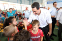 O governador Carlos Massa Ratinho inaugura a Escola Municipal Ana Zorning e confirma recursos para pavimentação, em Rio Negro, região sudeste do Paraná. Presentes no evento: prefeito de Rio Negro, Milton José Paizani; secretário de Desenvolvimento Urbano, João Carlos Ortega; secretário de Educação e do Esporte, Renato Feder; de Agricultura e Abastecimento, Norberto Ortigara; entre outros.Rio Negro, 13-02-20.Foto: Arnaldo Alves / AEN.