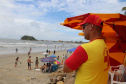 O Litoral do Paraná registrou nesta temporada o menor índice de afogamentos no mar dos últimos cinco anos. Nos primeiros 55 dias do Verão Maior foram registrados três óbitos, número 62,5% menor do que o registrado no mesmo período da temporada anterior, com oito casos.  Foto:SESP