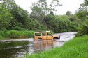 Morretes - Travessia do rio do Pinto com 4x4.Morretes, 17-01-20.Foto: Arnaldo Alves / AEN.