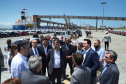 O governador Carlos Massa Ratinho Junior e o ministro de Infraestrutura, Tarcísio Freitas, assinaram nesta quinta-feira (27), às 10 horas, o contrato com a Klabin de arrendamento de área no Porto de Paranaguá, para movimentação de celulose. A assinatura será na sede administrativa do Porto de Paranaguá. 