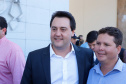 Veículos repassados pelo governador Ratinho Junior beneficiam 96 municípios e estão dentro da política de levar a saúde para mais perto das pessoas. Investimento foi de R$ 16,4 milhões e faz parte de um pacote que poderá abranger 1.500 equipamentos nos próximos meses.
Foto: Rodrigo Felix Leal