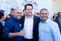 Veículos repassados pelo governador Ratinho Junior beneficiam 96 municípios e estão dentro da política de levar a saúde para mais perto das pessoas. Investimento foi de R$ 16,4 milhões e faz parte de um pacote que poderá abranger 1.500 equipamentos nos próximos meses.
Foto: Rodrigo Felix Leal