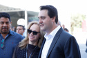 Veículos repassados pelo governador Ratinho Junior beneficiam 96 municípios e estão dentro da política de levar a saúde para mais perto das pessoas. Investimento foi de R$ 16,4 milhões e faz parte de um pacote que poderá abranger 1.500 equipamentos nos próximos meses.
Foto: Rodrigo Felix Leal
