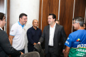 O Governador Carlos Massa Ratinho Junior acompanha nesta quarta-feira (4), o balanço das ações e dos atendimentos feitos durante a temporada Verão Maior 2019/2020, no Litoral e no Interior do Estado. Acompanhado do o secretário da Segurança Pública, Romulo Marinho, coordenador do Verão Maior.   Curitiba, 04/03/2020 - Foto: Geraldo Bubniak/AEN