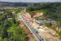 Depois de mais de 30 anos de espera pela população, as obras de duplicação da PR-092, a Rodovia dos Minérios, estão saindo do papel. O governador Carlos Massa Ratinho Junior vistoriou as obras nesta quinta-feira (05), no trecho entre Curitiba e Almirante Tamandaré. 