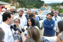 Depois de mais de 30 anos de espera pela população, as obras de duplicação da PR-092, a Rodovia dos Minérios, estão saindo do papel. O governador Carlos Massa Ratinho Junior vistoriou as obras nesta quinta-feira (05), no trecho entre Curitiba e Almirante Tamandaré. 