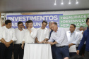 O governador Carlos Massa Ratinho Junior em reunião com prefeitos da AMSULPAR e visita as obras da ponte José Richa
Foto Gilson Abreu/Aen
