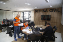Soldados do Exército, militares estaduais, coordenadores municipais da Defesa Civil do Paraná, radioamadores voluntários e agentes de saúde municipais realizam uma grande ação de combate à dengue em 17 cidades do Estado. Foto: Gilson AbreuAEN