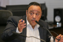 O Governador Carlos Massa Ratinho Junior em videoconferencia nesta terça-feira (07/04),  em reunião com Deputados Estaduais no Palácio Iguaçu. Na foto, deputado estadual Hussein Bakri, líder do governo do Paraná na Assembleia Legislativa.  Curitiba, 07/04/2020 - Foto: Geraldo Bubniak/AEN