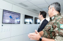 O governador Carlos Massa Ratinho Junior esteve nesta quinta-feira (16) na 5ª Divisão do Exército Brasileiro, em Curitiba. Ele foi recebido pelo comandante da 5ª Divisão, general Carlos José Russo Assumpção Penteado, e pelo comandante da 5ª Região Militar, general Claudio Senko Penkal. A unidade é responsável por Paraná e Santa Catarina.
