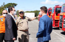 O governador Carlos Massa Ratinho Junior entregou nesta quarta-feira (22) novas viaturas, equipamentos de combate a incêndios florestais e aparelhos de atendimento a emergências derivadas da manipulação de produtos perigosos como forma de reforçar a estrutura de segurança pública do Paraná.