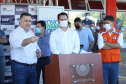 O Hospital Universitário do Oeste do Paraná, em Cascavel, ganha reforço para o atendimento de pacientes com a Covid-19 na região. Passa de 10 para 30 o número de leitos de Unidade de Terapia Intensiva (UTI). Os leitos de enfermaria serão ampliados de 20 para 32. A medida foi confirmada pelo governador Carlos Massa Ratinho Junior, que esteve no HU do Oeste nesta sexta-feira (24) para acompanhar as ações de estruturação para enfrentamento ao novo coronavírus.

