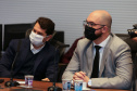 O Governador Carlos Massa Ratinho Junior em reuniao nesta quarta-feira (03/06),  com  Superintendente Geral do Hospital Erasto Gaertner, Adriano Lago, Secretário de Estado da Saude, Beto Preto e deputados no Palácio Iguaçu.  Curitiba, 03/06/2020 - Foto: Geraldo Bubniak/AEN