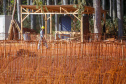 Do alto, o grande receptor circular em construção pela Companhia de Saneamento do Paraná (Sanepar) chama atenção. Ele é peça-chave na ampliação da Estação de Tratamento de Esgoto (ETE) Norte, em Londrina, na Região Norte do Paraná. Foto Gilson Abreu