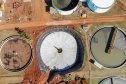 Do alto, o grande receptor circular em construção pela Companhia de Saneamento do Paraná (Sanepar) chama atenção. Ele é peça-chave na ampliação da Estação de Tratamento de Esgoto (ETE) Norte, em Londrina, na Região Norte do Paraná. Foto Gilson Abreu