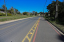 Outra obra que contou com parceria estadual, mas essa já concluída, é a revitalização da Avenida das Araucárias (Estrada da Ladeira). Os 2,6 quilômetros receberam pavimentação asfáltica, ciclovias, iluminação e calçadas com paver, além de sinalização horizontal e vertical. Essa conexão dá acesso alternativo à PR-151, rodovia que conecta o município a Palmeira e São Mateus do Sul.
 Foto: Geraldo Bubniak/AEN