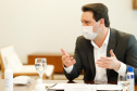 O governador Carlos Massa Ratinho Junior recebeu nesta sexta-feira (24) o embaixador do Irã no Brasil, Hossein Gharibi, e um empresário do país que planeja aumentar os investimentos no mercado de fertilizantes para a agricultura. O Irã é o principal comprador do milho paranaense e um dos principais destinos dos produtos do Estado no Oriente Médio. Na balança comercial, o Paraná importa grandes quantidades de ureia do país asiático.
