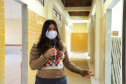 Apesar de ter passado por duas escolas diferentes, a estudante Cássia Bueno dos Santos, de 16 anos, sempre estudou no mesmo local. A troca da Escola Municipal Professor Ethanil Bento de Assis, onde cursou os anos iniciais do Ensino Fundamental, para o Colégio Estadual Novo Horizonte aconteceu apenas nos registros escolares.