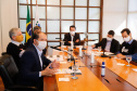 A Granja do Canguiri, ex-residência oficial dos governadores paranaenses, terá uma nova utilidade e será transformada na Escola Agrícola 4.0. O governador Carlos Massa Ratinho Junior assinou nesta terça-feira (28) o documento que formaliza a transferência do imóvel, localizado em Pinhais, na Região Metropolitana de Curitiba, para a Secretaria de Estado da Educação e do Esporte, que será responsável pela implantação do projeto-piloto da unidade.  
