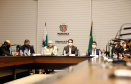 A transferência dos recursos do Legislativo para o Executivo foi formalizada nesta segunda-feira (03), em cerimônia no Palácio Iguaçu, com o governador Carlos Massa Ratinho Junior e o presidente da Assembleia, Ademar Traiano.
