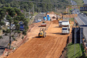 A poucos quilômetros do Viaduto do Orleans também estão em obras duas trincheiras, no Jardim Guarany e na área do bairro Cercadinho. Os investimentos são da CCR Rodonorte, concessionária que administra o trecho, e estão inclusos no acordo de leniência firmado pela empresa com a Justiça Federal. O investimento é de cerca de R$ 40 milhões e as obras devem ficar prontas em 14 meses.