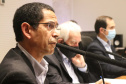 O vice-governador do Paraná, Darci Piana, lançou, na  tarde desta sexta-feira (04/09), o Novo Arranjo de Pesquisa e Inovação (NAPI) em Segurança Pública. O evento ocorreu por meio de videoconferência, transmitida a partir do Gabinete de Gestão de Integrada (GGI), no Palácio Iguaçu, em Curitiba. O programa é uma parceria entre a Secretaria da Segurança Pública do Paraná (SESP), a Fundação Araucária e a Superintendência Geral de Ciência, Tecnologia e Ensino Superior (SETI).
Foto:SESP