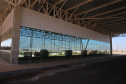Obras do novo Terminal Rodoviário de Umuarama, que está situada na Avenida Romeu Zolim, no Parque Residencial Interlagos.  A nova rodoviária terá 7.599 m² de área construída, calçadas, boxes e demais instalações, além de ampla área externa para circulação, plataformas, estacionamento, jardins e áreas de passeio, banheiros, sala de administração, obras de acessibilidade e acessos facilitados para entrada e saída dos usuários. -  05/08/2020 -  Foto: Geraldo Bubniak/AEN