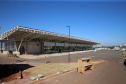 Obras do novo Terminal Rodoviário de Umuarama, que está situada na Avenida Romeu Zolim, no Parque Residencial Interlagos.  A nova rodoviária terá 7.599 m² de área construída, calçadas, boxes e demais instalações, além de ampla área externa para circulação, plataformas, estacionamento, jardins e áreas de passeio, banheiros, sala de administração, obras de acessibilidade e acessos facilitados para entrada e saída dos usuários. -  05/08/2020 -  Foto: Geraldo Bubniak/AEN