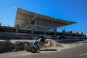 Obras do novo Terminal Rodoviário de Umuarama, que está situada na Avenida Romeu Zolim, no Parque Residencial Interlagos.  A nova rodoviária terá 7.599 m² de área construída, calçadas, boxes e demais instalações, além de ampla área externa para circulação, plataformas, estacionamento, jardins e áreas de passeio, banheiros, sala de administração, obras de acessibilidade e acessos facilitados para entrada e saída dos usuários. -  05/08/2020 -  Foto: Geraldo Bubniak/AEN