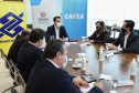 O governador Carlos Massa Ratinho Junior assinou nesta quarta-feira (9) o contrato do financiamento de R$ 1,6 bilhão que o Governo do Paraná captou com o Banco do Brasil e a Caixa Econômica Federal.