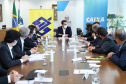 O governador Carlos Massa Ratinho Junior assinou nesta quarta-feira (9) o contrato do financiamento de R$ 1,6 bilhão que o Governo do Paraná captou com o Banco do Brasil e a Caixa Econômica Federal.