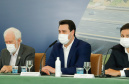 O governador Carlos Massa Ratinho Junior anunciou nesta quarta-feira (16) um programa de obras de infraestrutura que soma R$ 4 bilhões. Os projetos envolvem melhorias e modernização de rodovias, estradas rurais em todas as regiões do Paraná, além de um grande investimento no Litoral do Estado e na segurança pública.