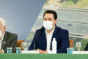 O governador Carlos Massa Ratinho Junior anunciou nesta quarta-feira (16) um programa de obras de infraestrutura que soma R$ 4 bilhões. Os projetos envolvem melhorias e modernização de rodovias, estradas rurais em todas as regiões do Paraná, além de um grande investimento no Litoral do Estado e na segurança pública.