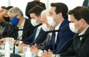 O governador Carlos Massa Ratinho Junior anunciou nesta quarta-feira (16) um programa de obras de infraestrutura que soma R$ 4 bilhões. Os projetos envolvem melhorias e modernização de rodovias, estradas rurais em todas as regiões do Paraná, além de um grande investimento no Litoral do Estado e na segurança pública.