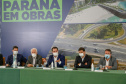 O governador Carlos Massa Ratinho Junior anunciou nesta quarta-feira (16) um programa de obras de infraestrutura que soma R$ 4 bilhões. Os projetos envolvem melhorias e modernização de rodovias, estradas rurais em todas as regiões do Paraná, além de um grande investimento no Litoral do Estado e na segurança pública.Foto Gilson Abreu/AEN