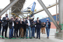 O governador Carlos Massa Ratinho Júnior inaugura nesta terça-feira (22), o novo berço 201, no Porto de Paranaguá. Com investimentos de R$ 201,7 milhões, a ampliação do cais vai aumentar em 140% a capacidade atual de movimentação e autoriza a contratação do projeto para obras de derrocamento submarino do maciço rochoso conhecido como Palanganas. A remoção permitirá o aprofundamento do canal de acesso ao porto em até 14,60 metros. Paranagua, 22/09/2020 - Foto: Geraldo Bubniak/AEN