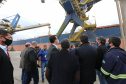 O governador Carlos Massa Ratinho Júnior inaugura nesta terça-feira (22), o novo berço 201, no Porto de Paranaguá. Com investimentos de R$ 201,7 milhões, a ampliação do cais vai aumentar em 140% a capacidade atual de movimentação e autoriza a contratação do projeto para obras de derrocamento submarino do maciço rochoso conhecido como Palanganas. A remoção permitirá o aprofundamento do canal de acesso ao porto em até 14,60 metros. Paranagua, 22/09/2020 - Foto: Geraldo Bubniak/AEN