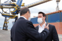 O governador Carlos Massa Ratinho Junior inaugurou nesta terça-feira (21) a obra de ampliação do cais do Porto de Paranaguá, no Litoral do Estado. O berço 201 foi modernizado e o cais de atracação foi prolongado em 100 metros. Os investimentos da empresa pública Portos do Paraná somam R$ 201,7 milhões e vão aumentar em 140% a capacidade atual de movimentação de cargas.