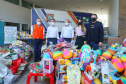 Quem ainda não fez doação de brinquedos para a campanha Paraná Piá tem até segunda-feira (5) para contribuir e ajudar a levar alegria a crianças que estão em tratamento de saúde no Estado. A arrecadação teve início no dia 9 de setembro e já contou com a participação de servidores de diversas secretarias do Estado e também de pessoas e empresas de fora do governo. Foto: José fernando Ogura/AEN