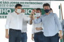 O governador Carlos Massa Ratinho Junior inaugurou nesta quinta-feira (1º) a pavimentação asfáltica da Estrada São Manoel, em São Jorge do Patrocínio, na região Noroeste, e anunciou novos investimentos para o município em pavimentações urbanas e de estradas rurais, veículos e iluminação pública.  Foto: Jose Fernando Ogura/AEN
