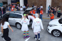 Nesta sexta-feira (02), acontece o último drive thru para entrega de brinquedos da campanha Paraná Piá no estacionamento do Palácio Iguaçu, em Curitiba. A primeira-dama Luciana Saito Massa acompanha a arrecadação.A campanha, promovida pela Superintendência Geral de Ação Solidária (SGAS), do Governo do Estado, arrecada brinquedos novos ou usados, em bom estado, para serem distribuídos em comemoração ao Dia das Crianças, celebrado no dia 12 de outubro. 02/10/2020 - Foto: Geraldo Bubniak/AEN