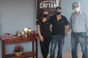 Esse instrumento é um marco na trajetória das pequenas empresas familiares, pois elas poderão expandir seus negócios, ampliar vendas, produzir mais”, afirmou o secretário da Agricultura e do Abastecimento, Norberto Ortigara, ao entregar, nesta sexta-feira (02), o certificado de adesão ao município de Santa Helena, no Oeste do Paraná. Foto:SEAB